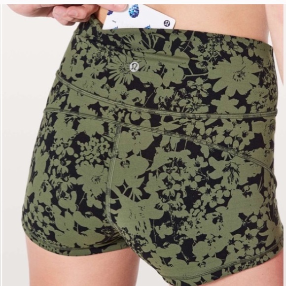 SOLD Lululemon Efflorescent green - Picture 5 of 5